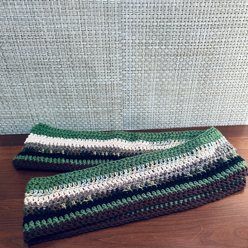 NWOT Handmade Long & Narrow Green Multi Color Crocheted Acrylic Scarf